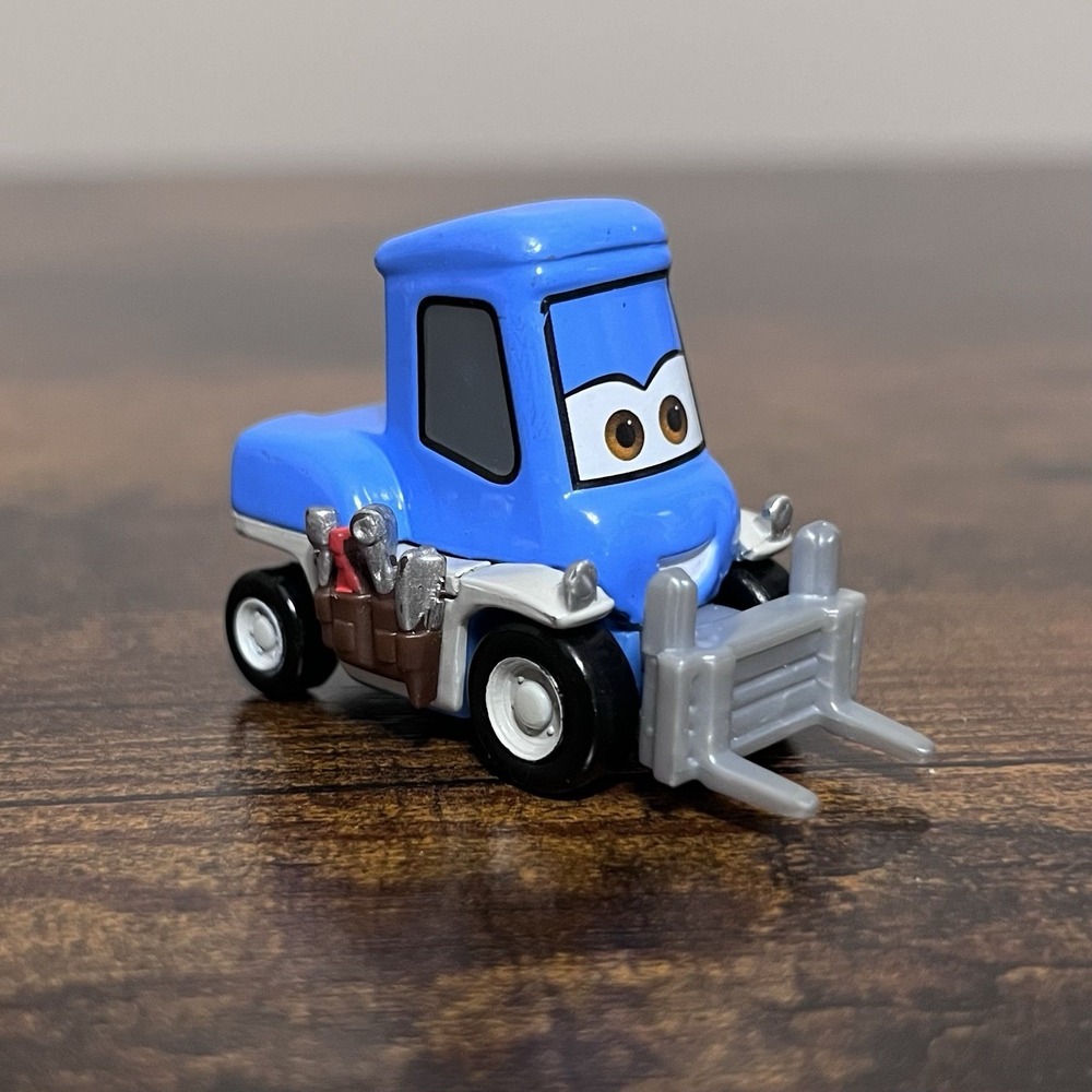 Disney Pixar Planes Dottie Forklift Pit Crew
